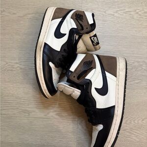 JORDAN 1 RETRO HIGH OG 'DARK MOCHA'